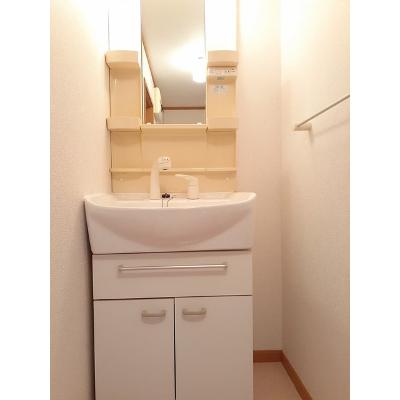 デュエット　Ａ 201【管理NO：1-012437201-02010】 ★家具家電は申し込み後に搬入します 2026年12月上旬入居可能の物件画像