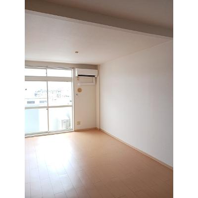メゾンフローラ 202【管理NO：1-005146601-02020】 ★家具家電は申し込み後に搬入します★ ★2026年11月中旬入居可能★の物件画像