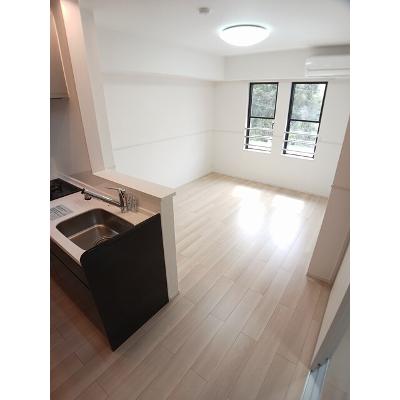 フルール彦根 301【管理NO：1-027998901-03010】 ★家具家電は申し込み後に搬入しますの物件画像