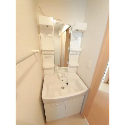 ファミリータイズⅢ 103【管理NO：1-016342701-01030】 ★家具家電は申し込み後に搬入します 2026年08月下旬入居可能の物件画像