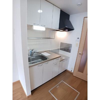 ファウンダー　オブ　ティー 105【管理NO：1-015105601-01050】 ★家具家電は申し込み後に搬入しますの物件画像