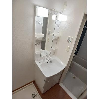 ファウンダー　オブ　ティー 105【管理NO：1-015105601-01050】 ★家具家電は申し込み後に搬入しますの物件画像