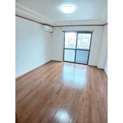 ピュア 105【管理NO：1-099273201-01040】 ★家具家電は申し込み後に搬入します★の物件画像