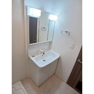 アストライア寄洲 202【管理NO：1-026762801-02020】 ★家具家電は申し込み後に搬入しますの物件画像