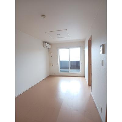 Ｒｉｒｉａ　Ⅶ　Ⅴ 204【管理NO：1-019529201-02040】 ★家具家電は申し込み後に搬入します★の物件画像