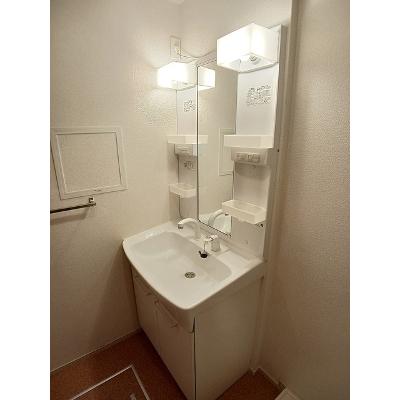 アルモニー 202【管理NO：1-017285701-02020】 ★家具家電は申し込み後に搬入します★の物件画像