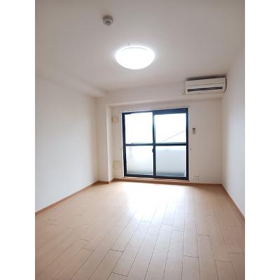 ファウンダー　オブ　ティー 301【管理NO：1-015105601-03010】 ★家具家電は申し込み後に搬入しますの物件画像