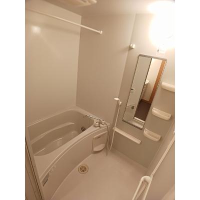 フォレストパーク・参番館 203【管理NO：1-013711401-02030】 ★家具家電は申し込み後に搬入しますの物件画像