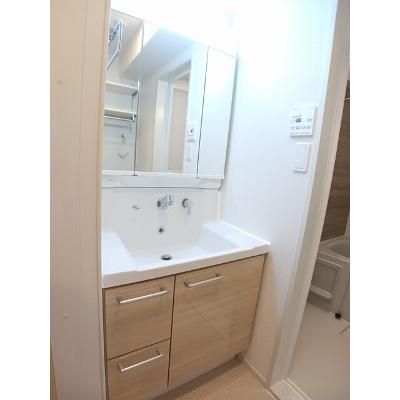 ノルド　フィウーメ 203【管理NO：1-027212201-02030】 ★家具家電は申し込み後に搬入しますの物件画像