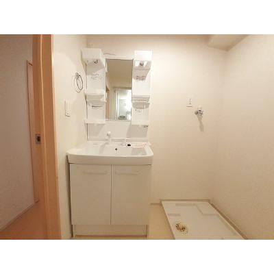 レイクともⅠ 202【管理NO：1-018701702-02020】 ★家具家電は申し込み後に搬入しますの物件画像