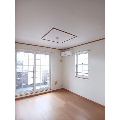 フロントパークこうかⅡ 204【管理NO：1-012573201-02040】 ★家具家電は申し込み後に搬入しますの物件画像