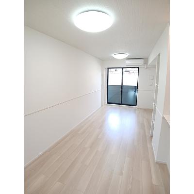 モマン　ドゥ　マノワール 104【管理NO：1-028415201-01040】 ★家具家電は申し込み後に搬入しますの物件画像