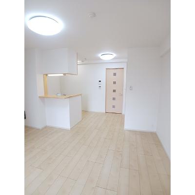 ラ　プレミエ－ル　エトワ－ル 403【管理NO：1-020420701-04030】 ★家具家電は申し込み後に搬入しますの物件画像