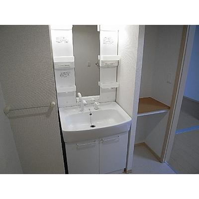 ラシュール　コートⅡ 102【管理NO：1-015409702-01020】 ★家具家電は申し込み後に搬入しますの物件画像