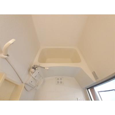 メゾンファミ－リエ 101【管理NO：1-007533101-01010】 ★家具家電は申し込み後に搬入します★の物件画像