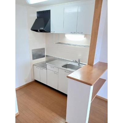 プリマヴェーラ参番館 201【管理NO：1-013869003-02010】 ★家具家電は申し込み後に搬入します★の物件画像
