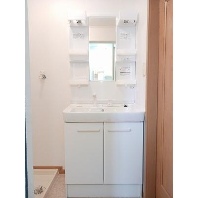 プリマヴェーラ参番館 201【管理NO：1-013869003-02010】 ★家具家電は申し込み後に搬入します★の物件画像