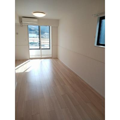 アンソレイエ高浜Ⅲ 201【管理NO：1-027633703-02010】 ★家具家電は申し込み後に搬入します 2026年08月中旬入居可能の物件画像