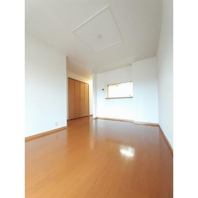 フローレンス 102【管理NO：1-014421101-01020】 ★家具家電は申し込み後に搬入します 2026年07月下旬入居可能の物件画像