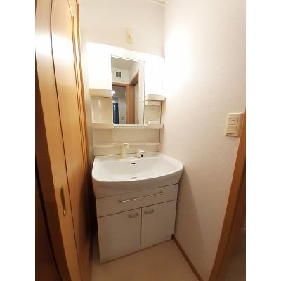 フローレンス 102【管理NO：1-014421101-01020】 ★家具家電は申し込み後に搬入します 2026年07月下旬入居可能の物件画像