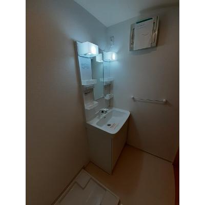 メビウス 205【管理NO：1-018850001-02040】 ★家具家電は申し込み後に搬入します 2026年09月上旬入居可能の物件画像