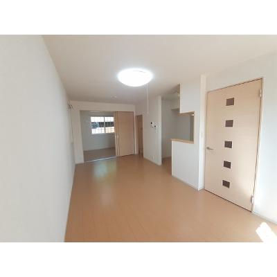 プリムローズ 101【管理NO：1-017339601-01010】 ★家具家電は申し込み後に搬入しますの物件画像