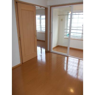 ラ　スギシオン　Ａ 201【管理NO：1-013882201-02010】 ★家具家電は申し込み後に搬入しますの物件画像
