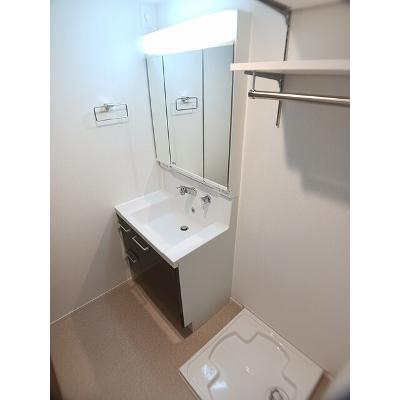 フリージア 103【管理NO：1-028098601-01030】 ★家具家電は申し込み後に搬入しますの物件画像
