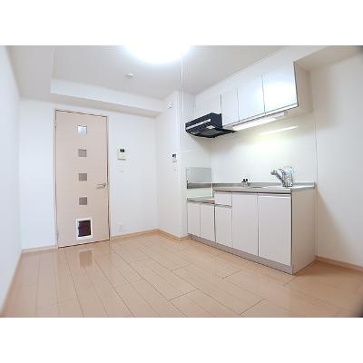 カランサ 203【管理NO：1-016018801-02030】 ★家具家電は申し込み後に搬入しますの物件画像