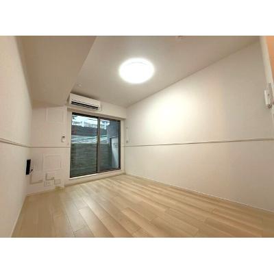 サピー日英Ⅲ 303【管理NO：1-028296101-03030】 ★家具家電は申し込み後に搬入します★の物件画像