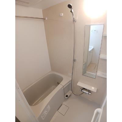 サピー日英Ⅲ 303【管理NO：1-028296101-03030】 ★家具家電は申し込み後に搬入します★の物件画像