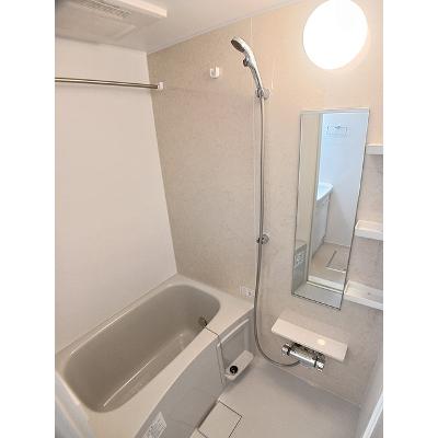 サピー日英Ⅲ 301【管理NO：1-028296101-03010】 ★家具家電は申し込み後に搬入します★の物件画像