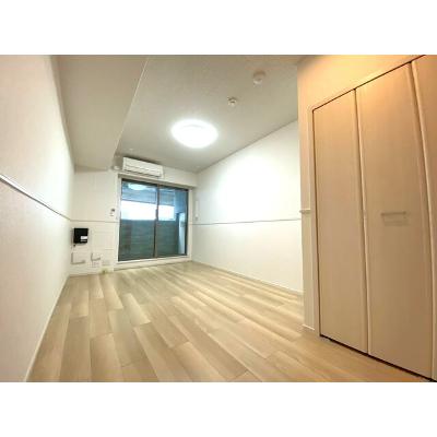サピー日英Ⅲ 203【管理NO：1-028296101-02030】 ★家具家電は申し込み後に搬入します★の物件画像