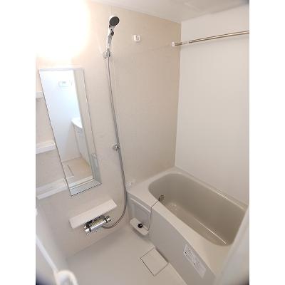 サピー日英Ⅲ 202【管理NO：1-028296101-02020】 ★家具家電は申し込み後に搬入します★の物件画像
