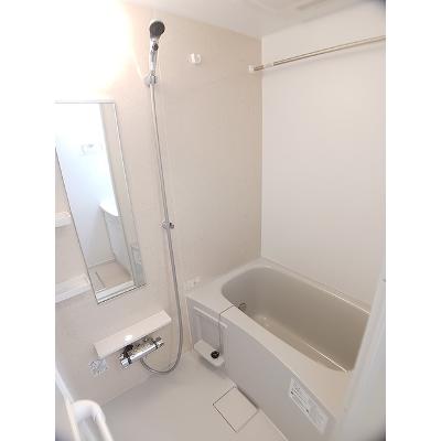 サピー日英Ⅲ 103【管理NO：1-028296101-01030】 ★家具家電は申し込み後に搬入します★の物件画像