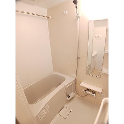 サピー日英Ⅲ 102【管理NO：1-028296101-01020】 ★家具家電は申し込み後に搬入します★の物件画像