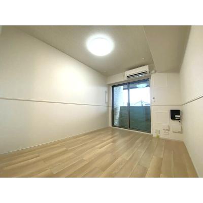 サピー日英Ⅲ 101【管理NO：1-028296101-01010】 ★家具家電は申し込み後に搬入します★の物件画像