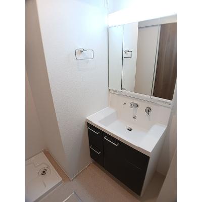 ソレイユ八条春日 203【管理NO：1-028237001-02030】 ★家具家電は申し込み後に搬入します★ ★2026年09月上旬入居可能★の物件画像