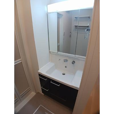 グランウエスト・Ｊ 303【管理NO：1-027881401-03030】 ★家具家電は申し込み後に搬入しますの物件画像