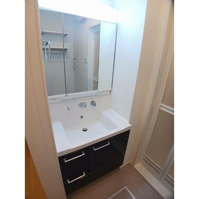 グランウエスト・Ｊ 302【管理NO：1-027881401-03020】 ★家具家電は申し込み後に搬入しますの物件画像