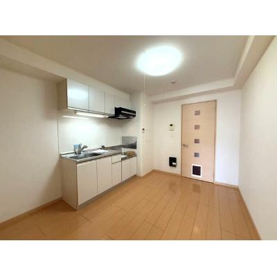 カランサ 302【管理NO：1-016018801-03020】 ★家具家電は申し込み後に搬入しますの物件画像