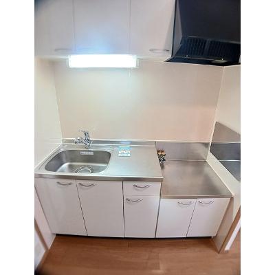カーサ　フォルビート 202【管理NO：1-014812501-02020】 ★家具家電は申し込み後に搬入しますの物件画像