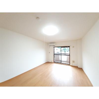 ＳＰＲＩＮＧ　ＣＯＵＲＴ 202【管理NO：1-014374901-02020】 2026年06月下旬入居可能の物件画像