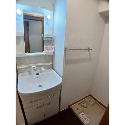 グランツェントＢ 103【管理NO：1-012404302-01030】 ★家具家電は申し込み後に搬入しますの物件画像