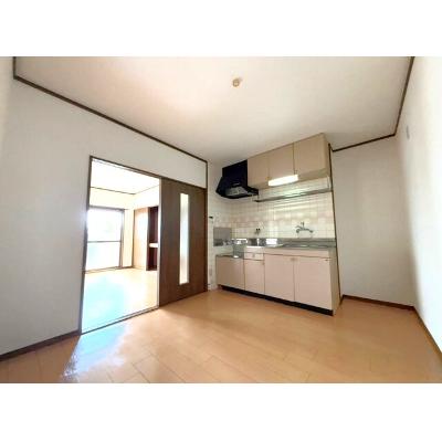 パレ　アンソレイエ 202【管理NO：1-007767701-02020】 ★家具家電は申し込み後に搬入します★の物件画像