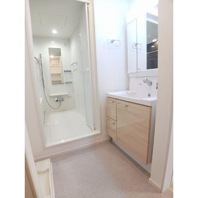 カームデイズ 104【管理NO：1-027530801-01040】 ★家具家電は申し込み後に搬入します★の物件画像