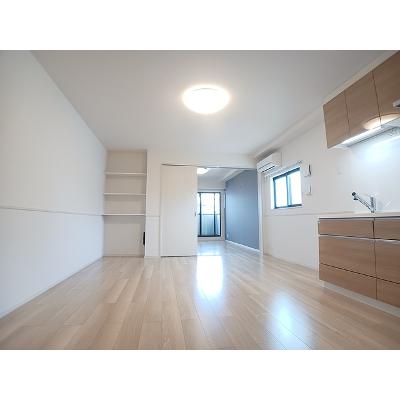 エラン　パティオ 203【管理NO：1-028490901-02030】 ★家具家電は申し込み後に搬入しますの物件画像