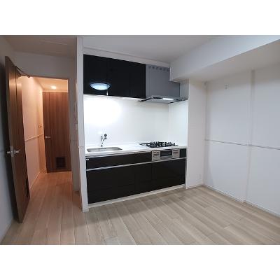 ヒカルサ尼崎栗山町 303【管理NO：1-028449201-03030】 ★家具家電は申し込み後に搬入します★の物件画像