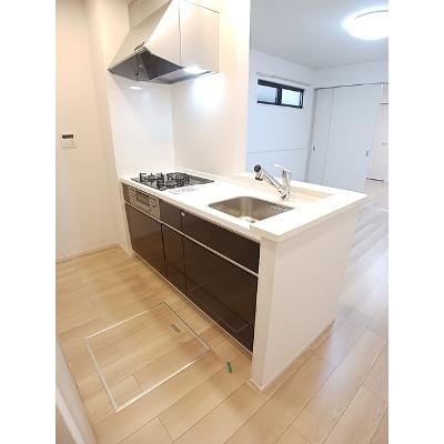 ヒカルサ尼崎栗山町 102【管理NO：1-028449201-01020】 ★家具家電は申し込み後に搬入します★の物件画像