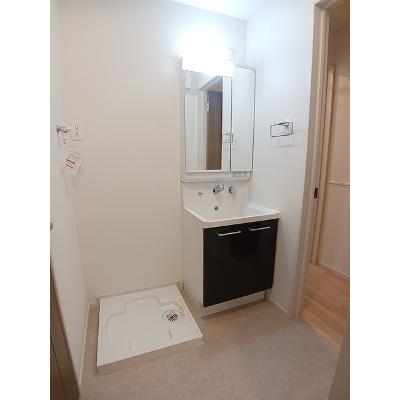 ヒカルサ尼崎栗山町 102【管理NO：1-028449201-01020】 ★家具家電は申し込み後に搬入します★の物件画像